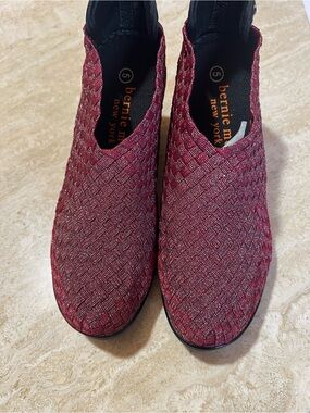 Bernie Mev Metallic Woven Slip-On Flats in Wine Red